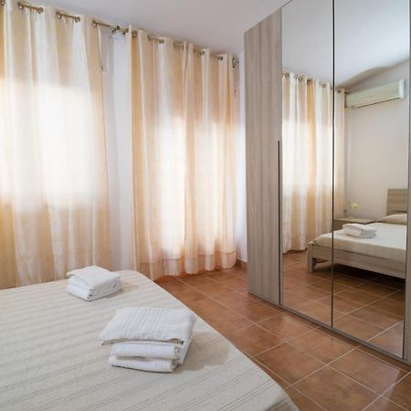 Casa Wendy Apartment Sant'Antioco Bagian luar foto